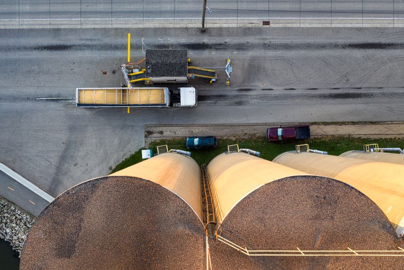 Enclosed Dust-Free Bulk Material Loading Spout