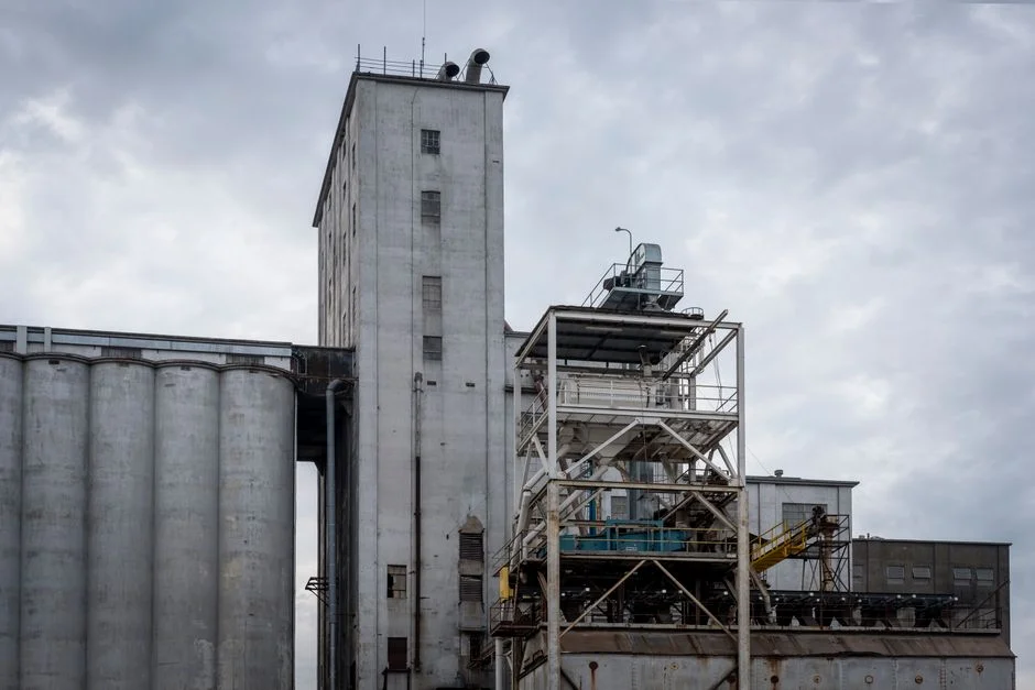 Bulk Cement Unloading Systems: Pneumatic vs Mechanical - Illustration 2