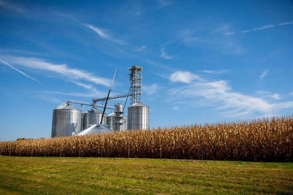 Steel Silo Aeration Fan Selection: CFM Requirements and Duct Design