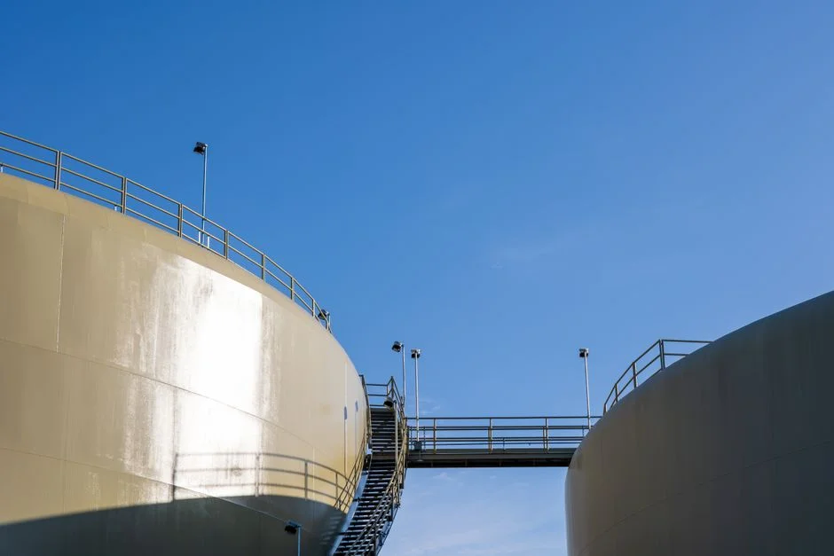 Managing Local Labor and Subcontractors on Silo Installation Projects