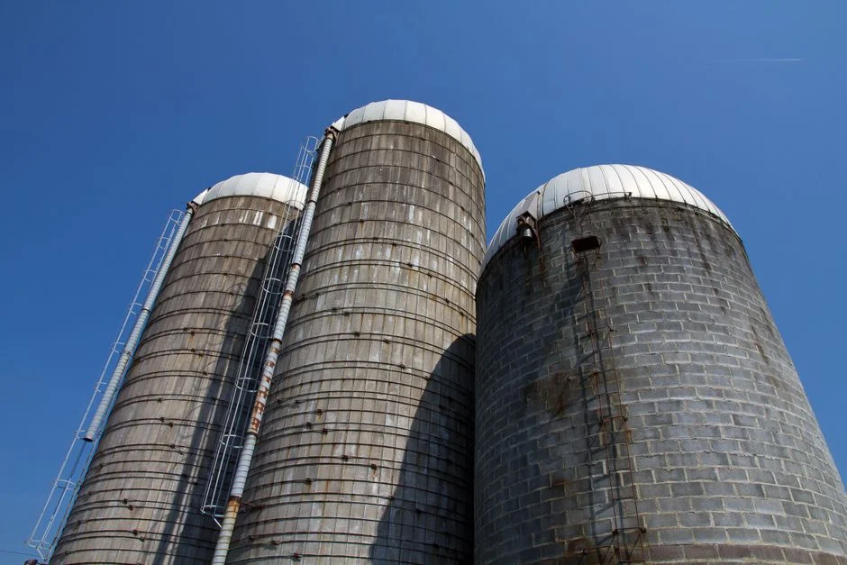 Cement Silo Fluidization Air Requirements by Material Type and Moisture - 2