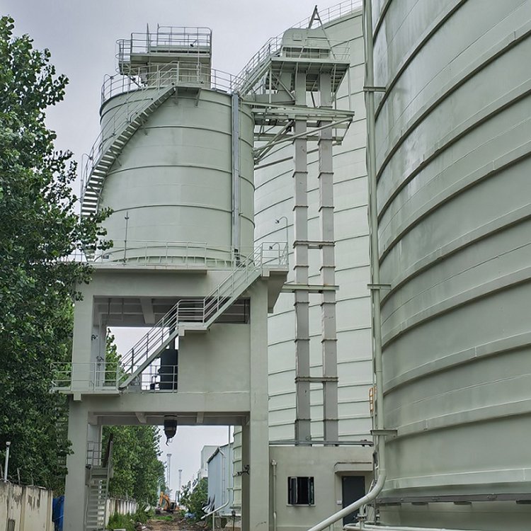 Fly Ash Steel Silo Installation Project in Confined Industrial Site