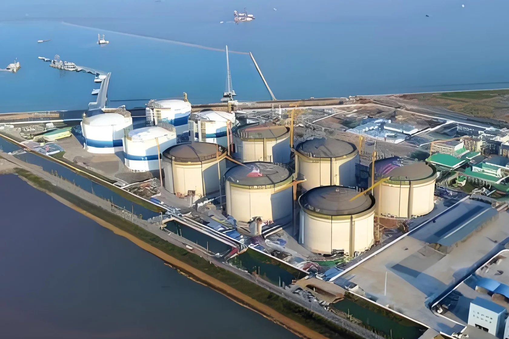 Smart Maritime Bulk Hub Interface